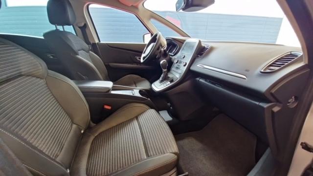 Renault Grand Scénic image 1