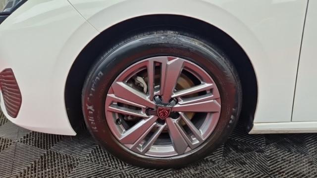 Peugeot 308 image 6