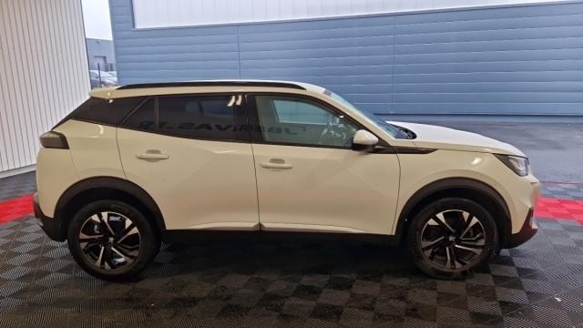 Peugeot 2008 image 1