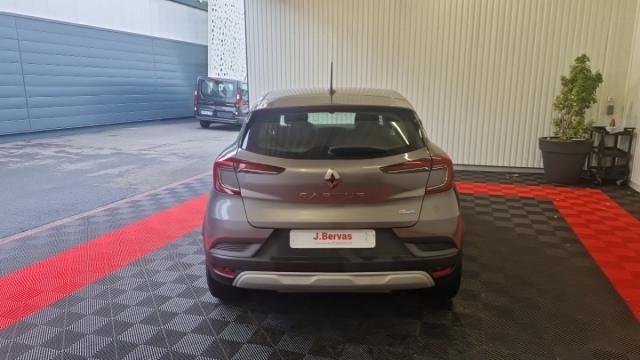 Renault Captur image 2