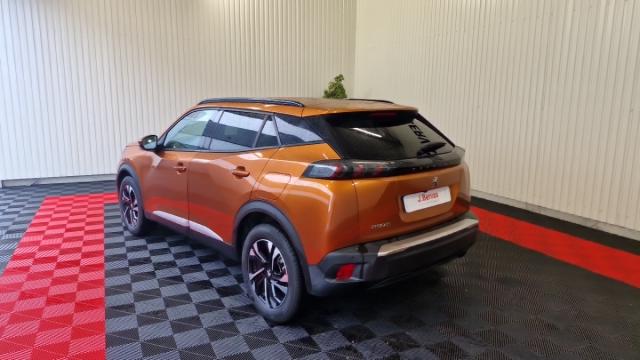 Peugeot 2008 image 2
