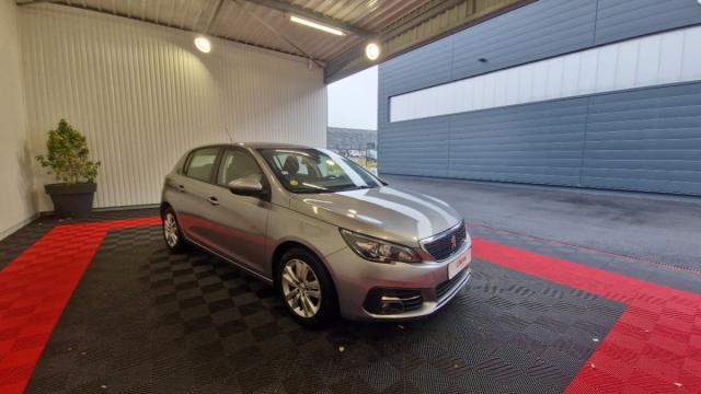 Peugeot 308 image 1