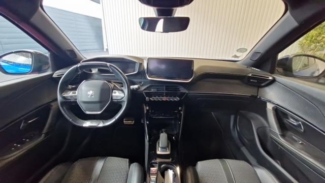 Peugeot 2008 image 1