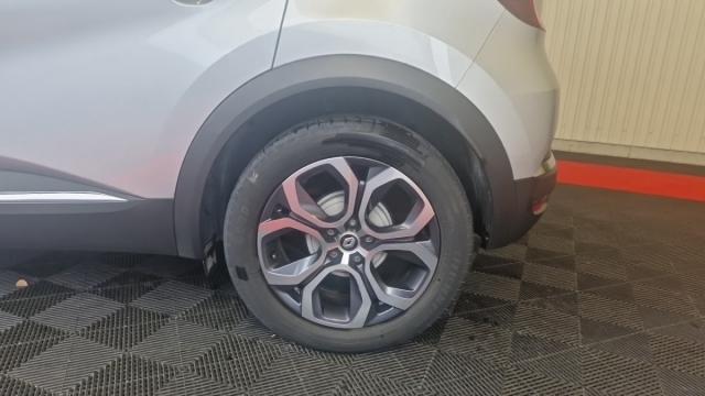 Renault Captur image 2