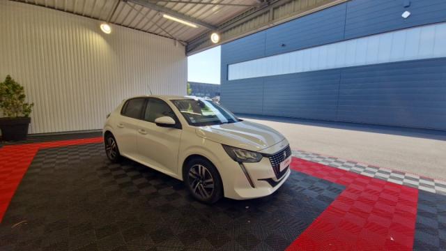 Peugeot 208 image 8