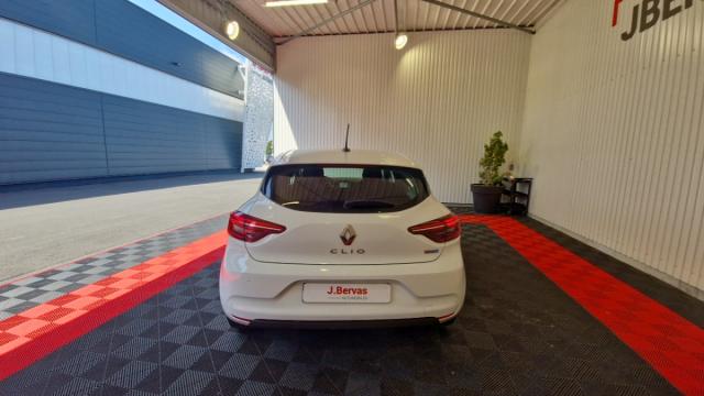 Renault Clio image 9