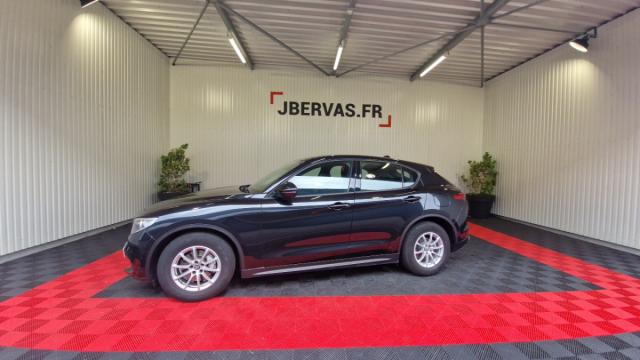 Alfa Romeo Stelvio image 2