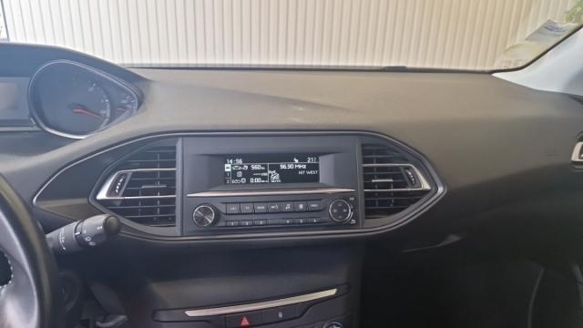 Peugeot 308 image 7