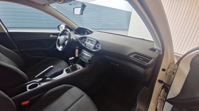 Peugeot 308 image 6