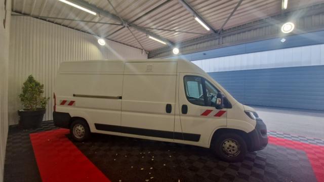 Peugeot Boxer image 2