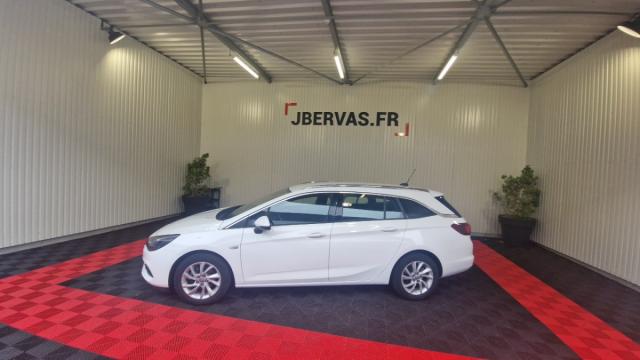 Opel Astra Sports Tourer image 7