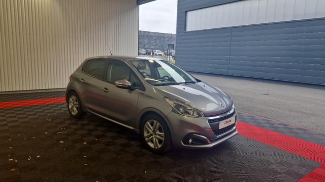 Peugeot 208 image 3