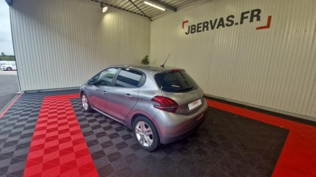 Peugeot 208 image 7
