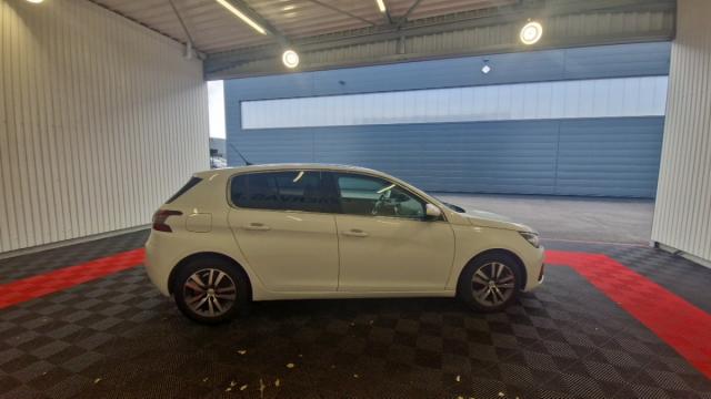 Peugeot 308 image 5