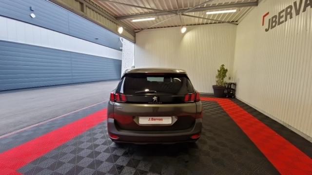 Peugeot 5008 image 2