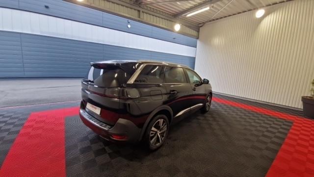 Peugeot 5008 image 8