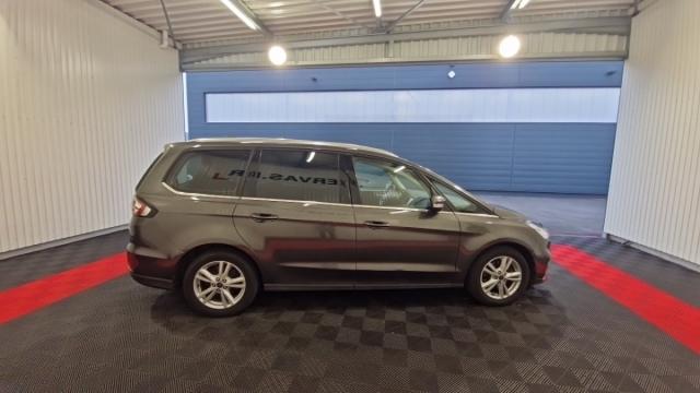 Ford Galaxy image 3