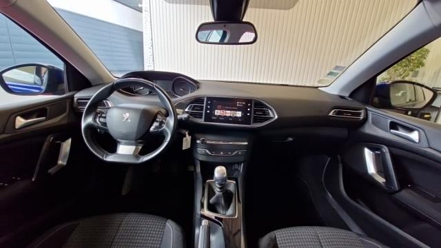 Peugeot 308 image 8