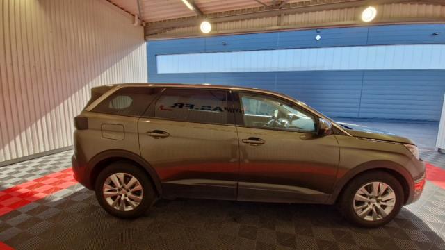 Peugeot 5008 image 4