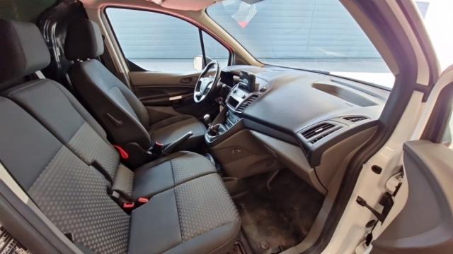 Ford Transit Connect image 7