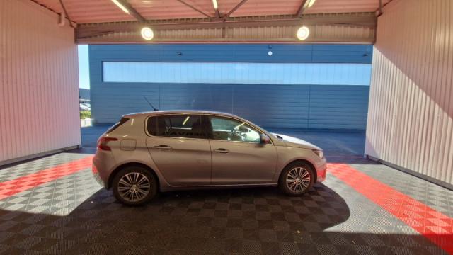Peugeot 308 image 7