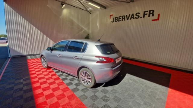 Peugeot 308 image 8