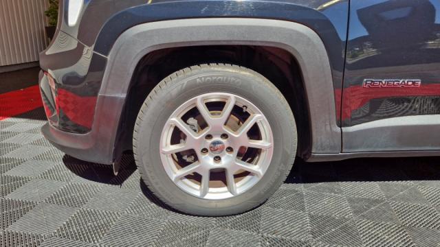 Jeep Renegade image 6