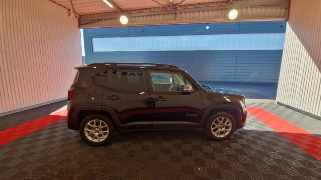 Jeep Renegade image 8
