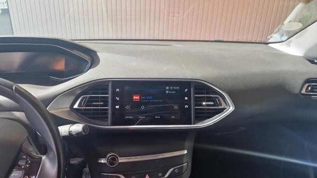 Peugeot 308 image 7