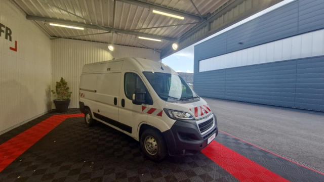 Peugeot Boxer image 1