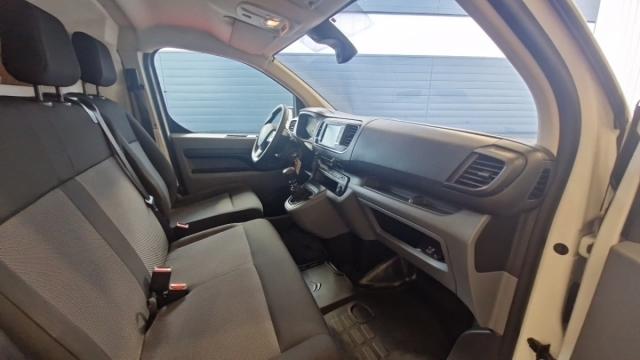Citroen Jumpy image 2