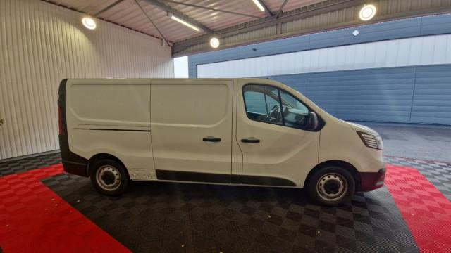 Renault Trafic image 1