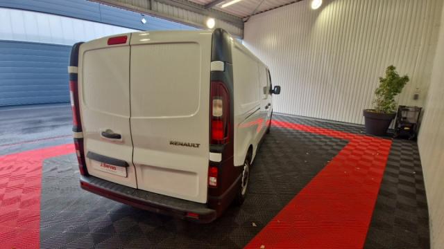 Renault Trafic image 9