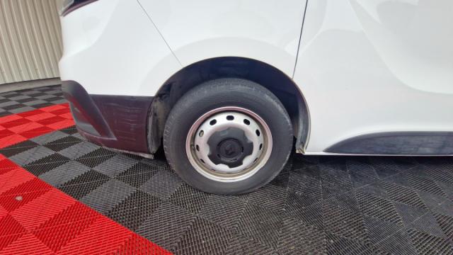 Renault Trafic image 2