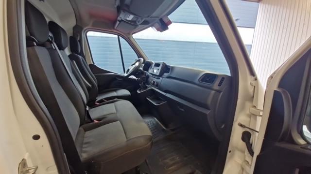 Renault Master image 9