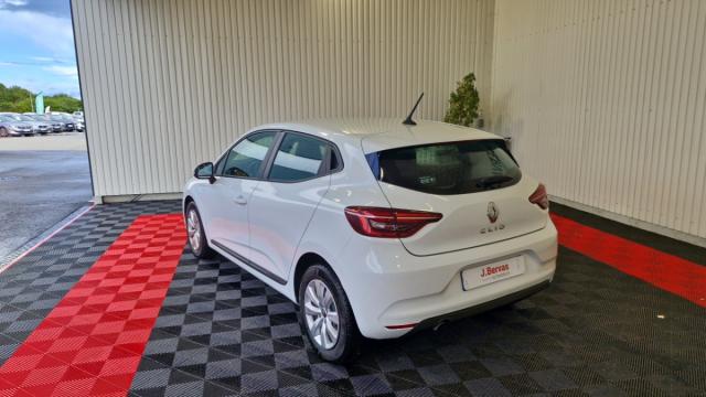 Renault Clio image 6