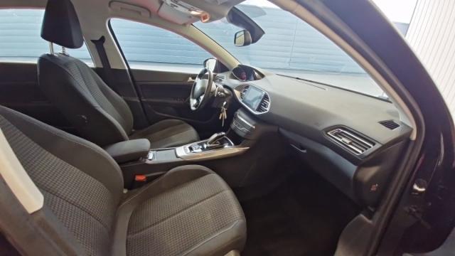 Peugeot 308 image 2