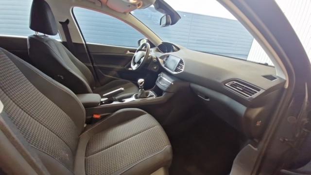 Peugeot 308 image 6