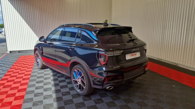 Lynk & Co 01 image 8