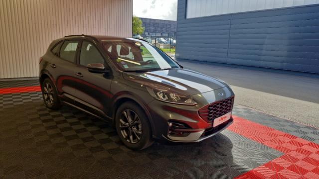 Ford Kuga image 7