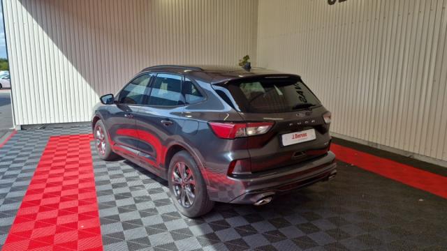 Ford Kuga image 5