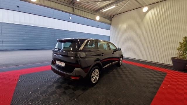 Peugeot 5008 image 2
