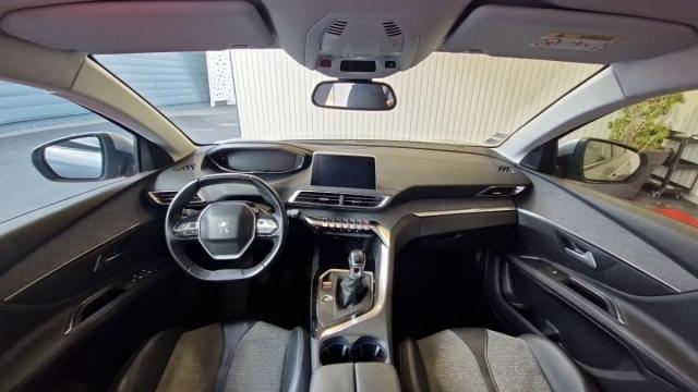 Peugeot 5008 image 3