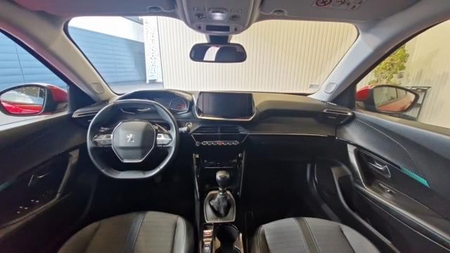 Peugeot 2008 image 9