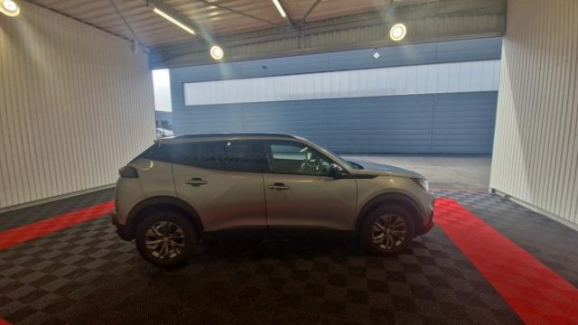 Peugeot 2008 image 1