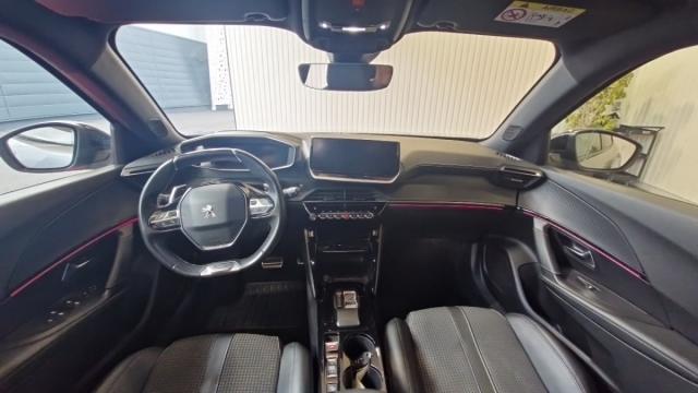 Peugeot 2008 image 3