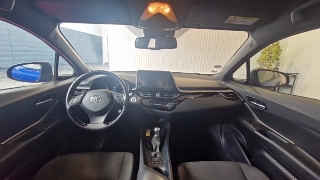 Toyota C-Hr image 1