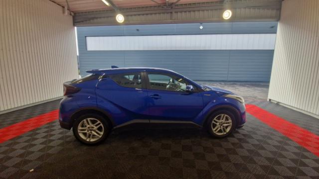 Toyota C-Hr image 3