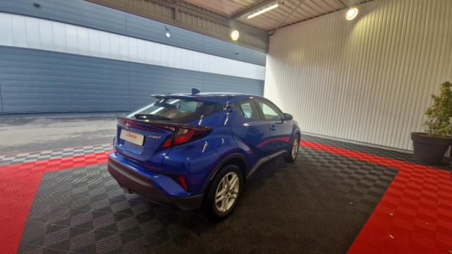 Toyota C-Hr image 6