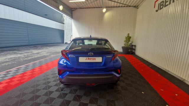 Toyota C-Hr image 9